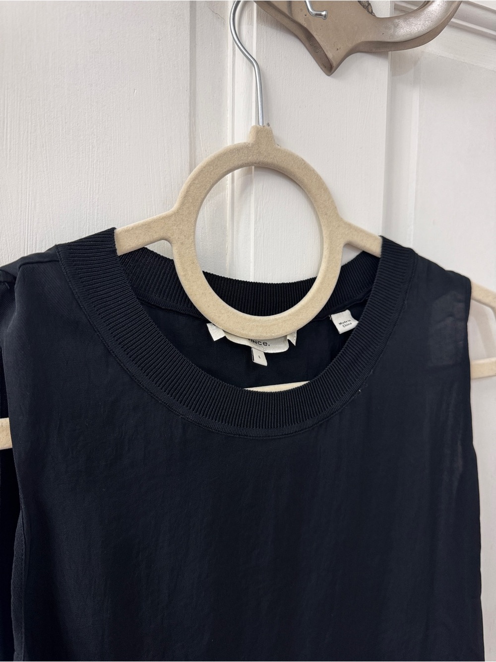 Vince Black Sleeveless Crewneck Tank Top - Picture 4 of 11